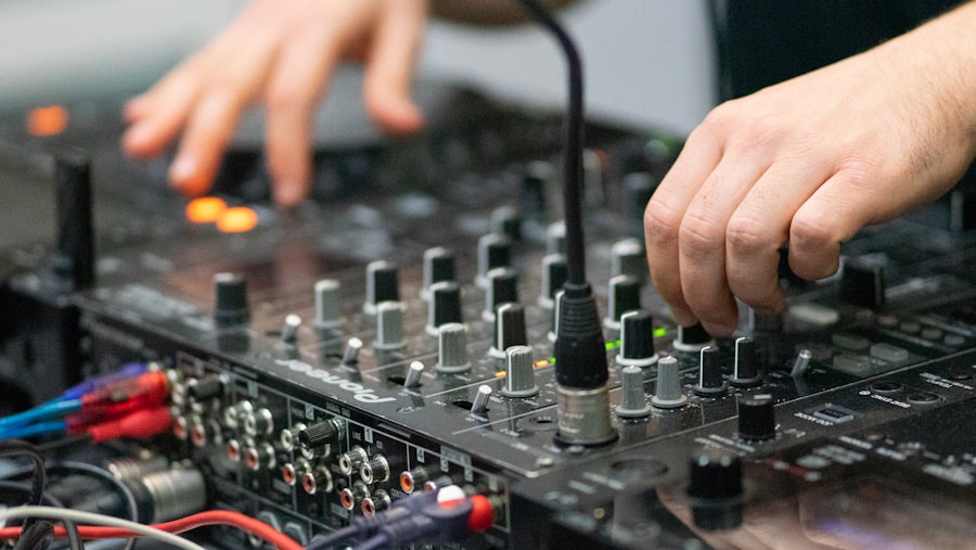 How to Balance the Dark and Light Sides of Techno Music